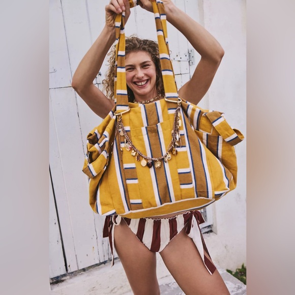 Free People Oksana Oversized Tote🌟 Brand New with tags! 🌟 - Picture 16 of 16